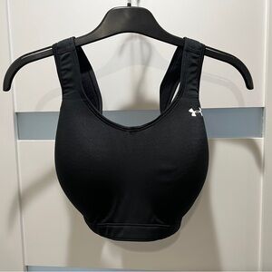 Under Armour Women's Cross-Back Sports Bra Soft Molded Cups Black size 38-40